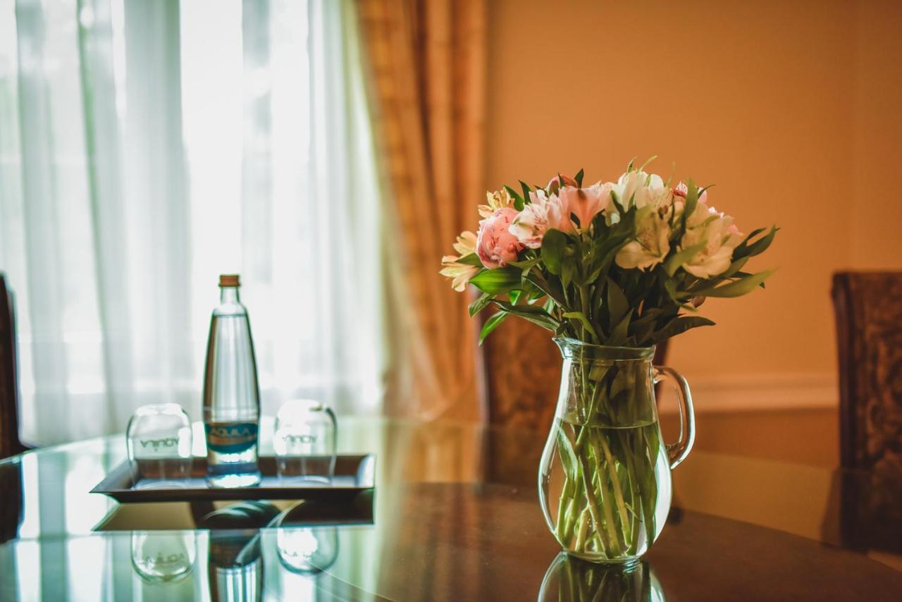 Hotel Zamek Kamenny Dvur à Kynsperk nad Ohri Extérieur photo